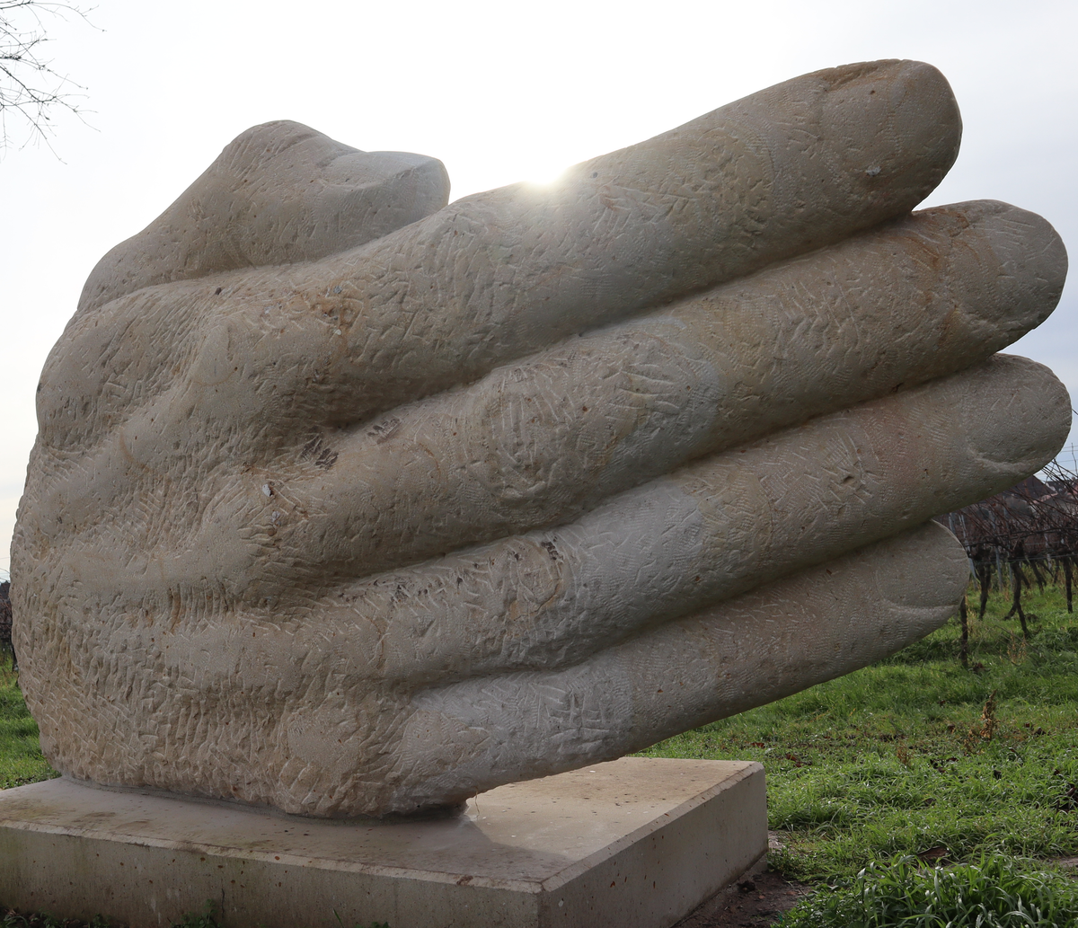 Erstellte Fotografie von einer Sandsteinhand